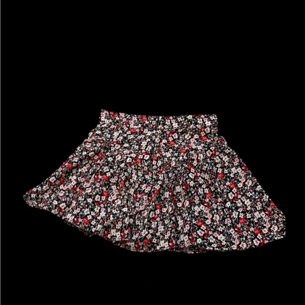 Zara Black Floral Skater Skirt - Picture 2 of 5